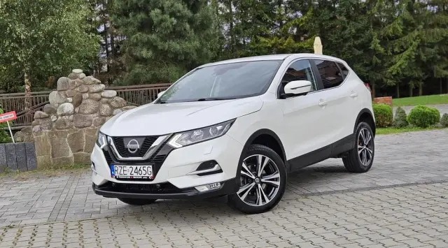 NISSAN Qashqai 1.6 DIG-T Tekna