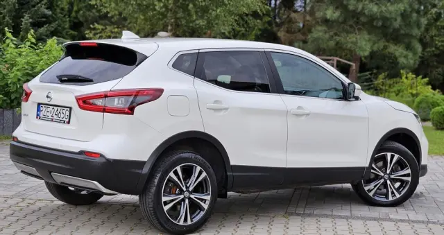 NISSAN Qashqai 1.6 DIG-T Tekna