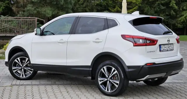 NISSAN Qashqai 1.6 DIG-T Tekna