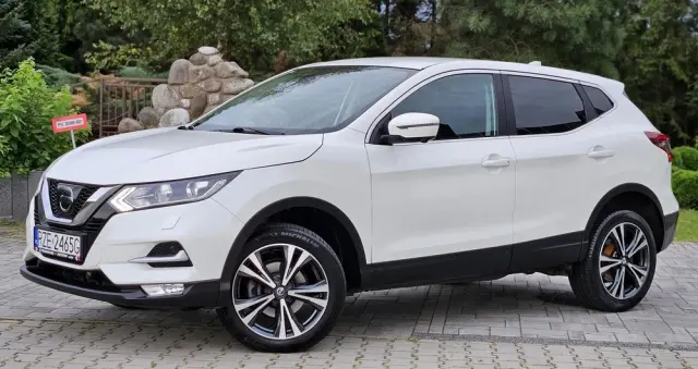 NISSAN Qashqai 1.6 DIG-T Tekna