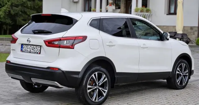 NISSAN Qashqai 1.6 DIG-T Tekna