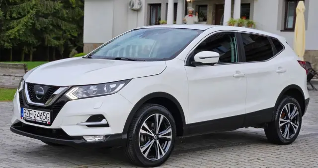 NISSAN Qashqai 1.6 DIG-T Tekna