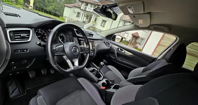 NISSAN Qashqai 1.6 DIG-T Tekna