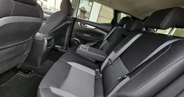 NISSAN Qashqai 1.6 DIG-T Tekna