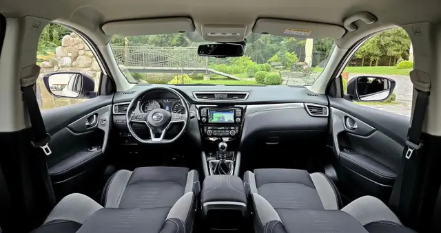 NISSAN Qashqai 1.6 DIG-T Tekna