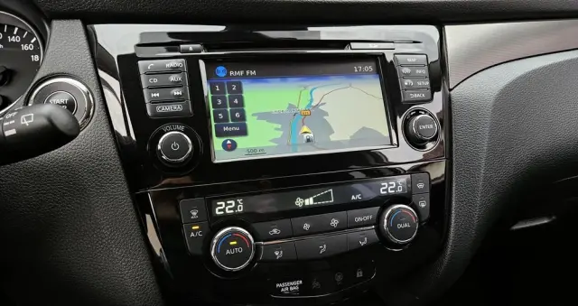 NISSAN Qashqai 1.6 DIG-T Tekna