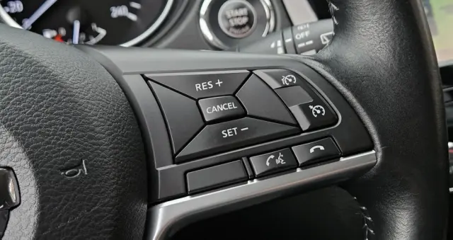 NISSAN Qashqai 1.6 DIG-T Tekna