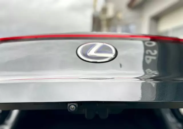 LEXUS UX 250h Business Edition