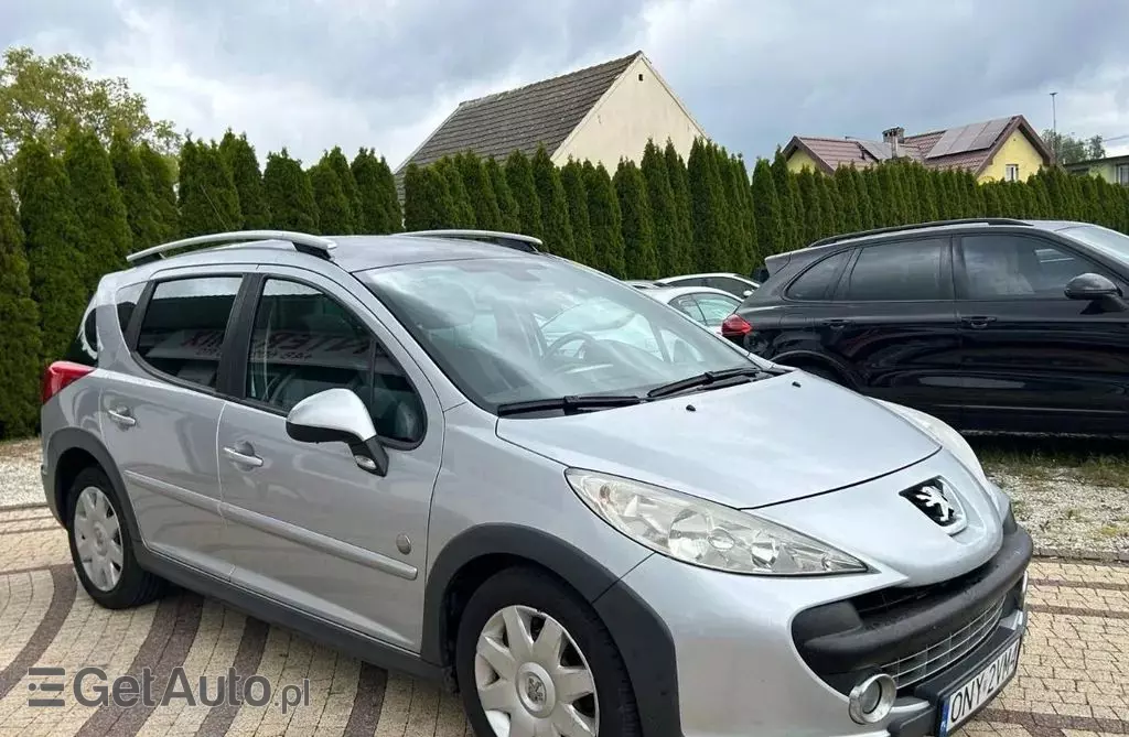 PEUGEOT 207 