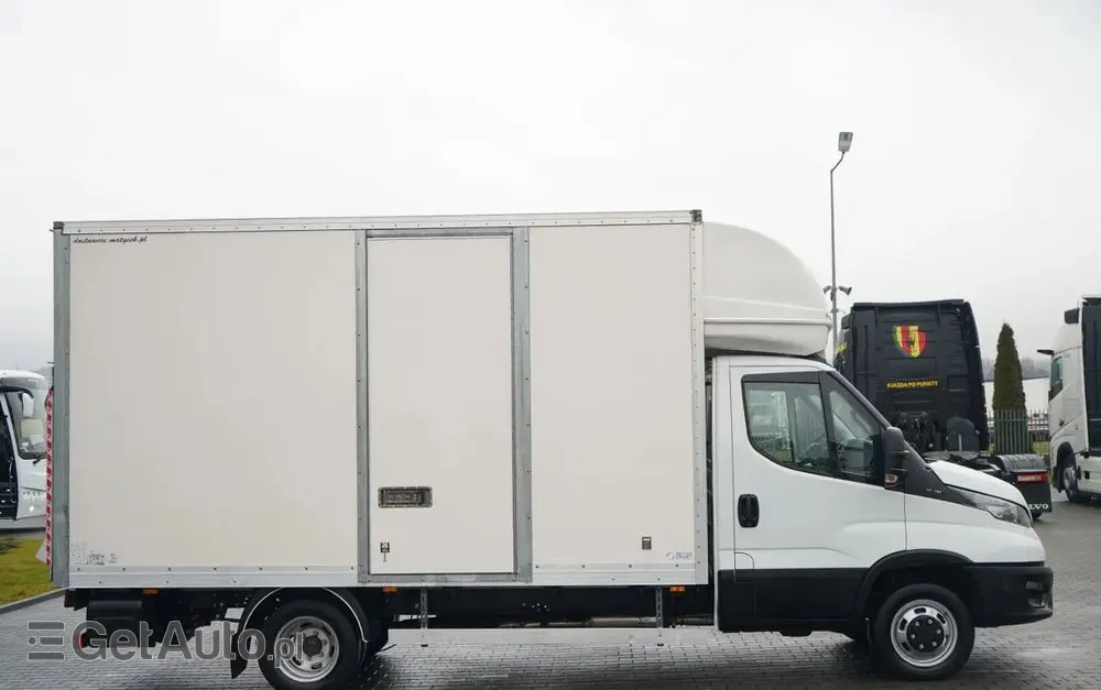 IVECO DAILY 35-160 / KONTENER 4,3 M / WINDA DHOLLANDIA  / BLIŹNIAK   DMC: 3500 KG /  2021 