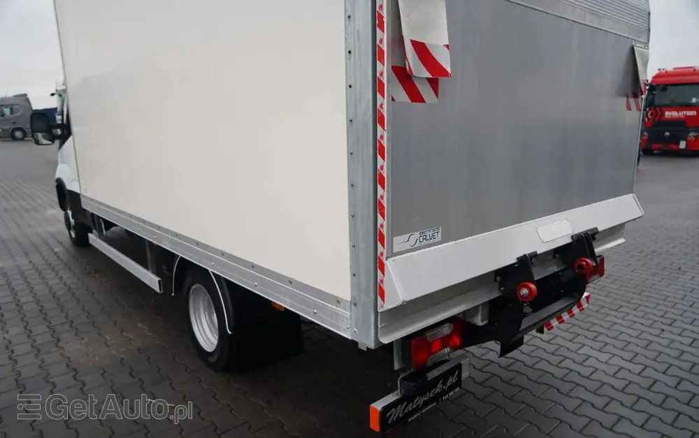 IVECO DAILY 35-160 / KONTENER 4,3 M / WINDA DHOLLANDIA  / BLIŹNIAK   DMC: 3500 KG /  2021 