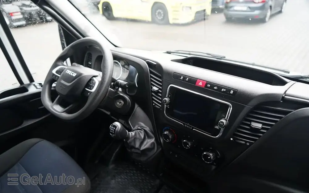 IVECO DAILY 35-160 / KONTENER 4,3 M / WINDA DHOLLANDIA  / BLIŹNIAK   DMC: 3500 KG /  2021 