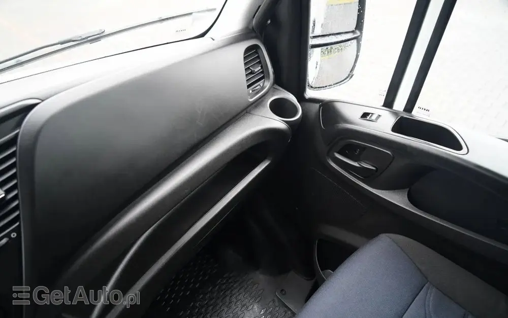 IVECO DAILY 35-160 / KONTENER 4,3 M / WINDA DHOLLANDIA  / BLIŹNIAK   DMC: 3500 KG /  2021 