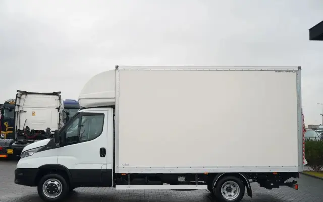 IVECO DAILY 35-160 / KONTENER 4,3 M / WINDA DHOLLANDIA  / BLIŹNIAK   DMC: 3500 KG /  2021 