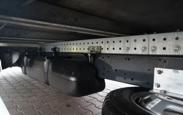 IVECO DAILY 35-160 / KONTENER 4,3 M / WINDA DHOLLANDIA  / BLIŹNIAK   DMC: 3500 KG /  2021 