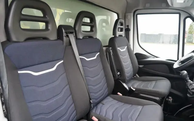 IVECO DAILY 35-160 / KONTENER 4,3 M / WINDA DHOLLANDIA  / BLIŹNIAK   DMC: 3500 KG /  2021 