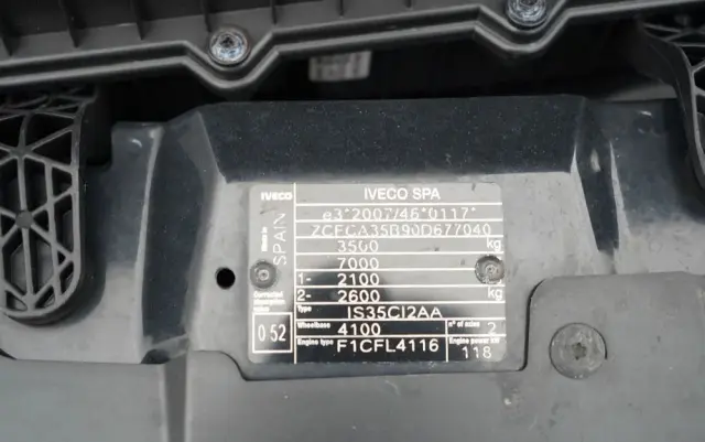 IVECO DAILY 35-160 / KONTENER 4,3 M / WINDA DHOLLANDIA  / BLIŹNIAK   DMC: 3500 KG /  2021 