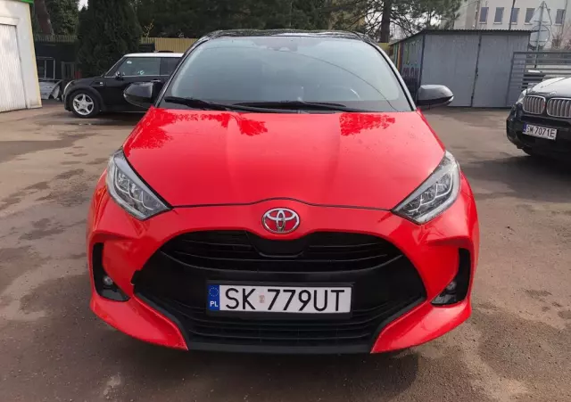 TOYOTA Yaris 