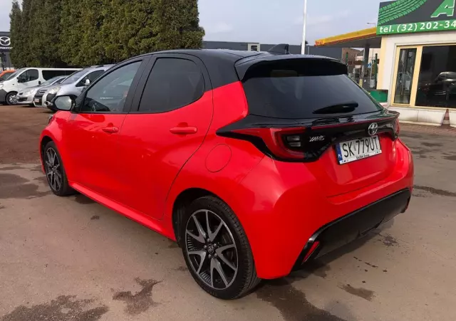 TOYOTA Yaris 