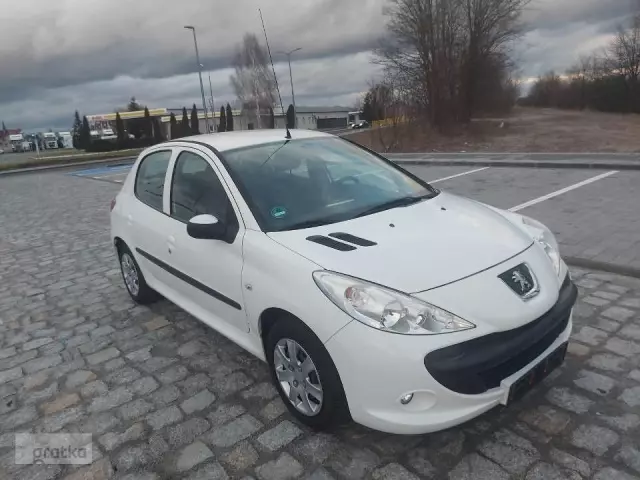 PEUGEOT 206 