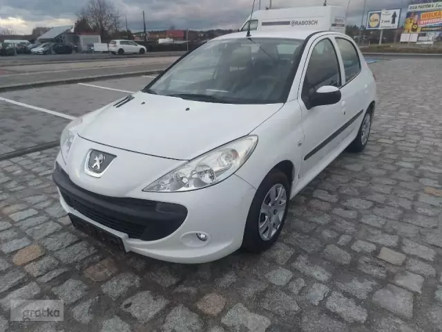 PEUGEOT 206 