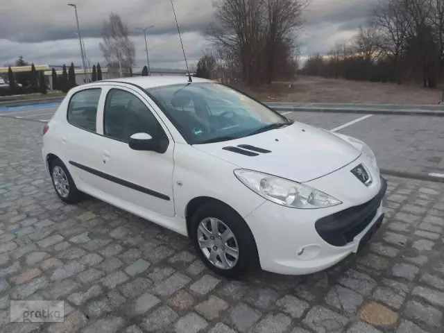 PEUGEOT 206 