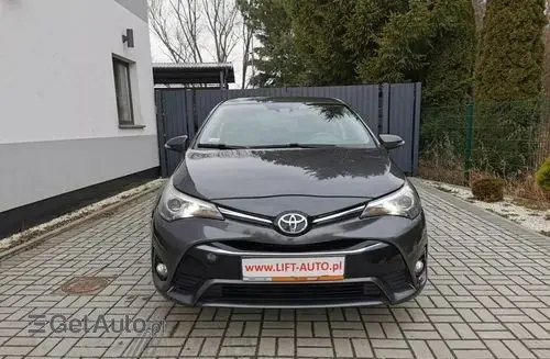 TOYOTA Avensis 