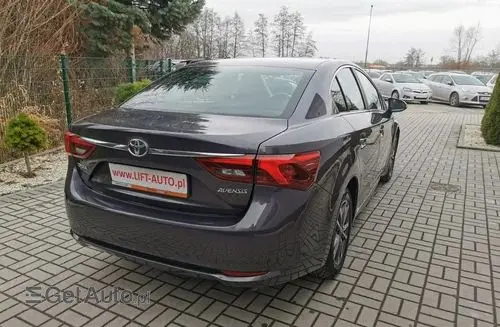 TOYOTA Avensis 