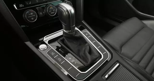 VOLKSWAGEN Passat 2.0 TDI BMT Highline DSG