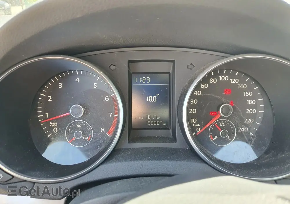 VOLKSWAGEN Golf 1.4 TSI Trendline