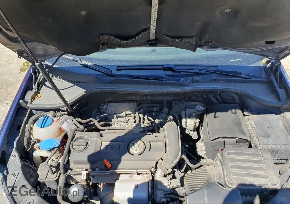VOLKSWAGEN Golf 1.4 TSI Trendline