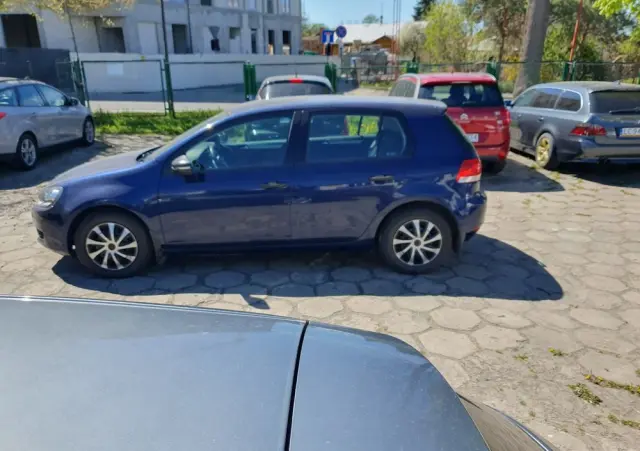 VOLKSWAGEN Golf 1.4 TSI Trendline