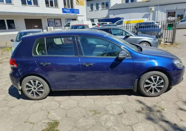 VOLKSWAGEN Golf 1.4 TSI Trendline