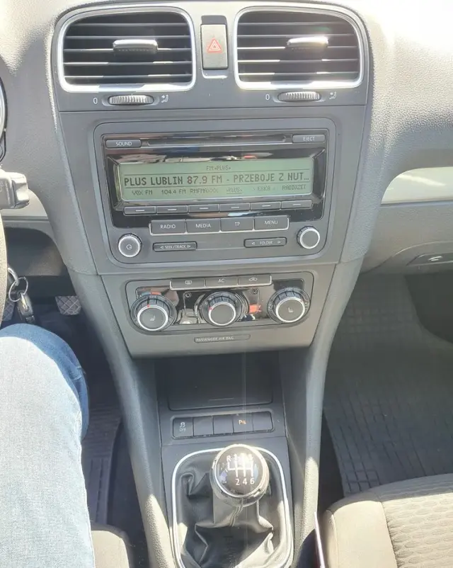 VOLKSWAGEN Golf 1.4 TSI Trendline