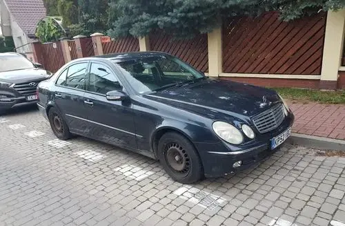 MERCEDES-BENZ 230 