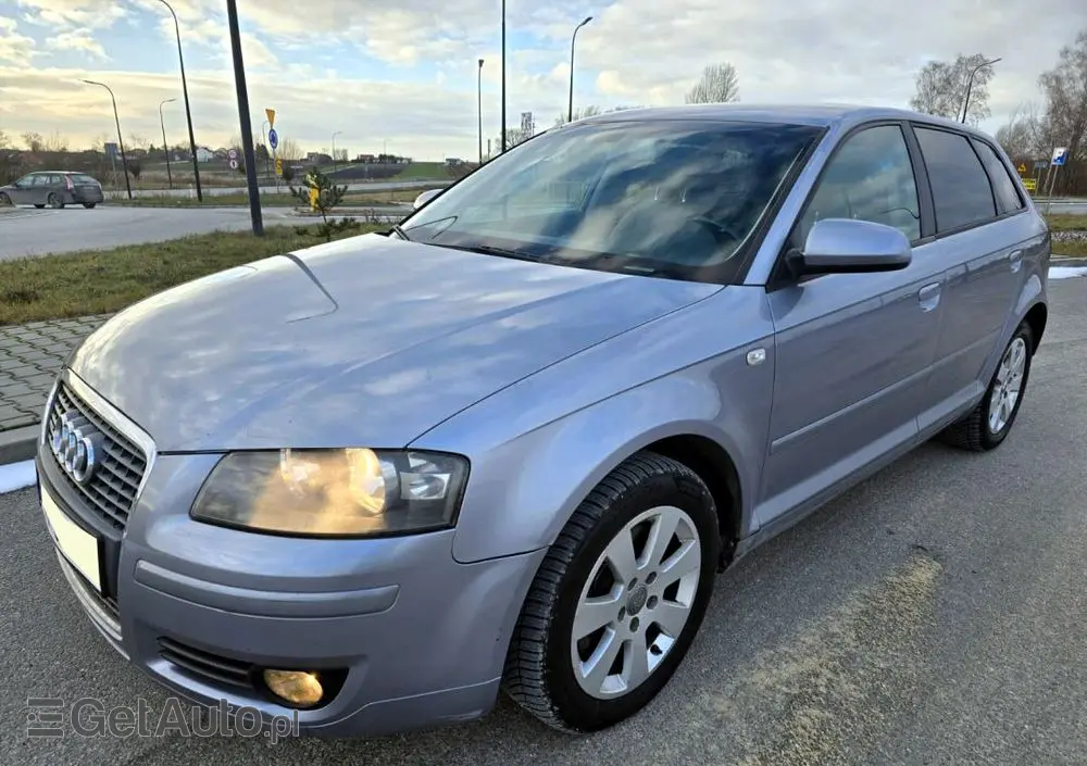 AUDI A3 Sportback 2.0 TDI quattro Attraction