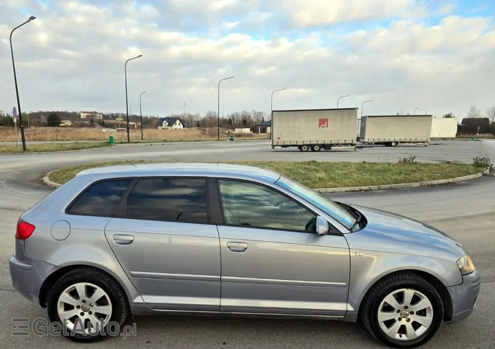 AUDI A3 Sportback 2.0 TDI quattro Attraction