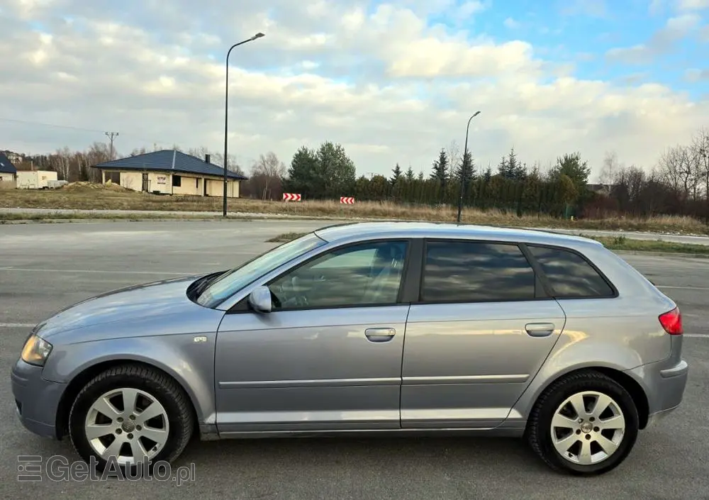 AUDI A3 Sportback 2.0 TDI quattro Attraction