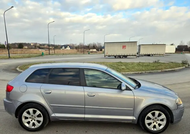 AUDI A3 Sportback 2.0 TDI quattro Attraction