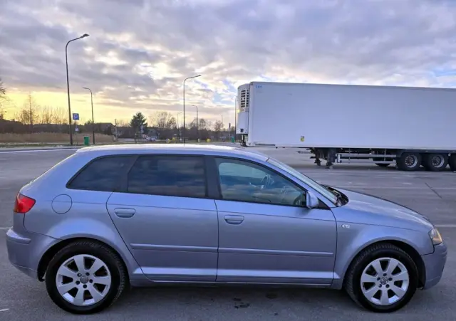AUDI A3 Sportback 2.0 TDI quattro Attraction