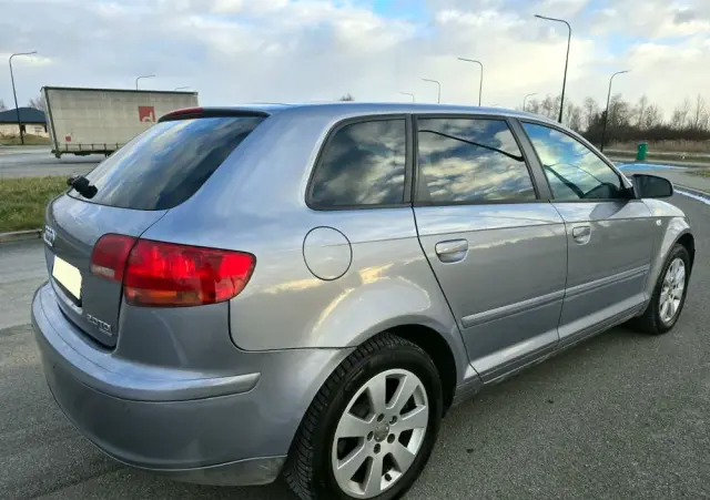AUDI A3 Sportback 2.0 TDI quattro Attraction