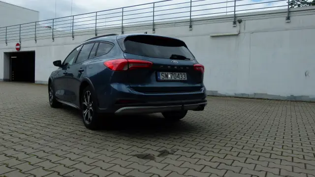 FORD Focus Active Business