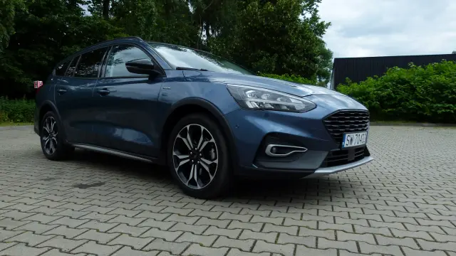 FORD Focus Active Business