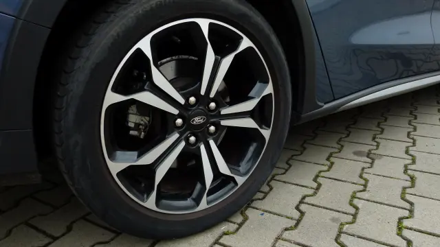 FORD Focus Active Business