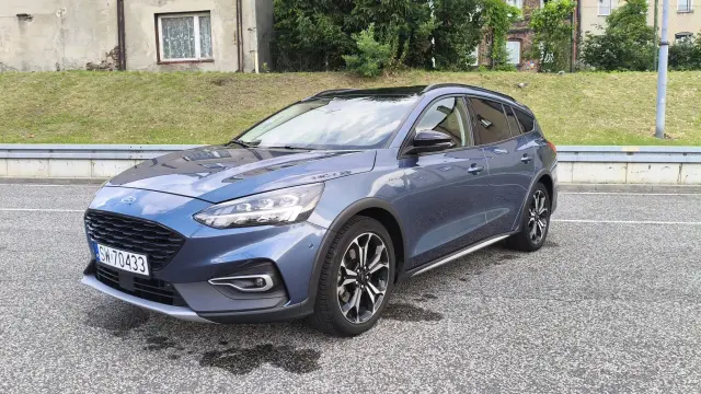FORD Focus Active Business