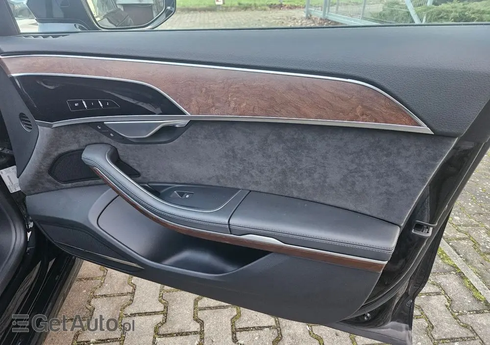 AUDI A8 50 TDI quattro tiptronic