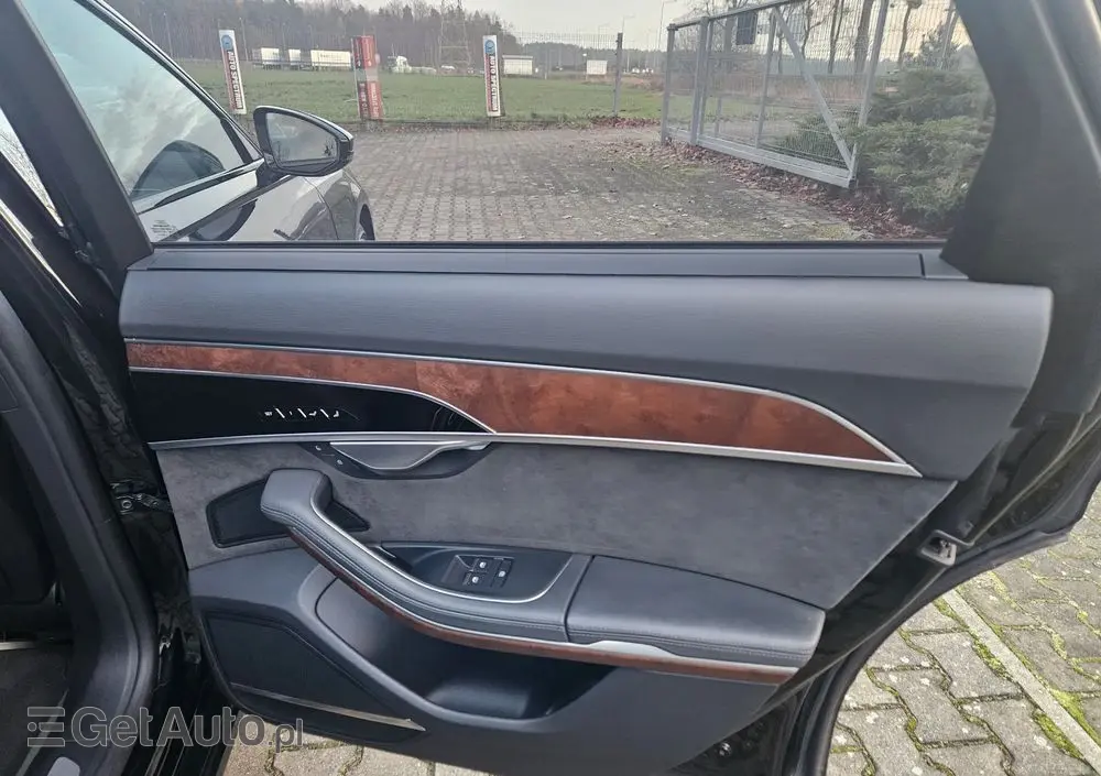 AUDI A8 50 TDI quattro tiptronic