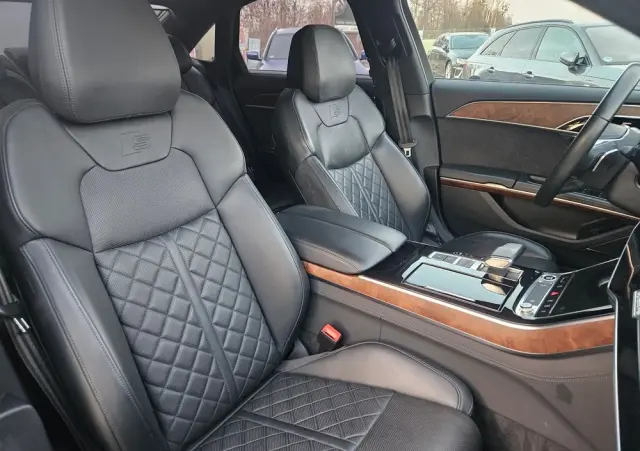 AUDI A8 50 TDI quattro tiptronic