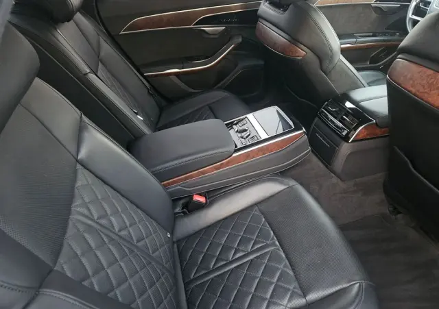 AUDI A8 50 TDI quattro tiptronic