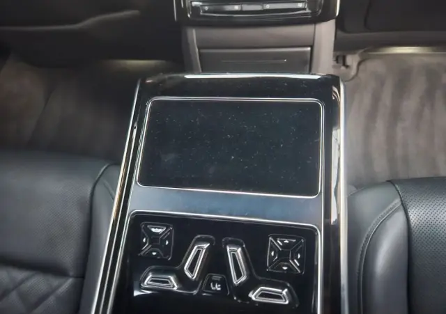 AUDI A8 50 TDI quattro tiptronic